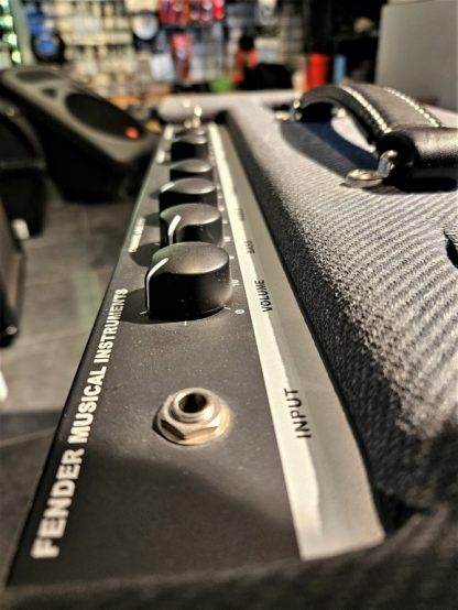 Fender - BASSBREAKER™ 18/30 COMBO rørforsterker BRUKT - Bilde 2